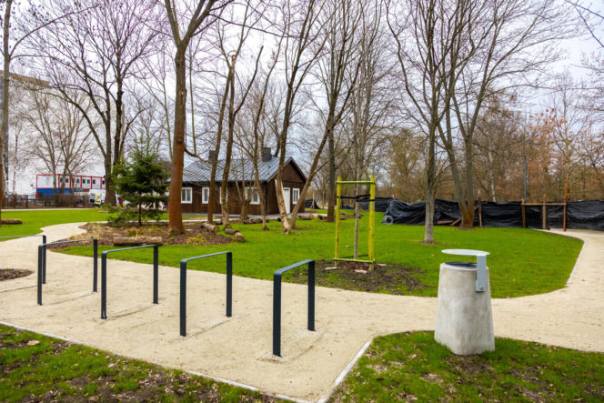 Domki fińskie na Polu Mokotowskim w Warszawie