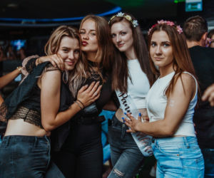 Pomarańcza Katowice bawi się na całego po lockdownie. Oto zdjęcia z imprezy Tomorrow Never Comes [ZDJĘCIA]