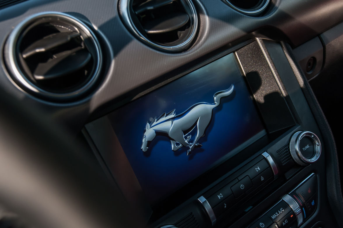 Ford Mustang GT Fastback 5.0 V8 450 KM