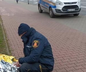 Szła do autobusu, nagle osunęła się na ziemię. Mąż spanikował, nie wiedział co robić
