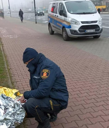 Szła do autobusu, nagle osunęła się na ziemię. Mąż spanikował, nie wiedział co robić