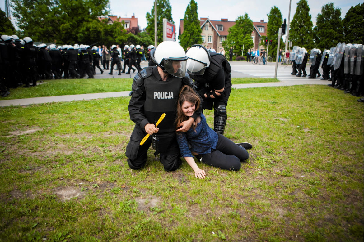 Policja zamknęła mi córeczkę