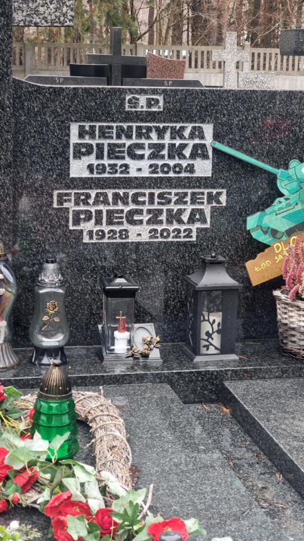 Franciszek Pieczka - tak wygląda dziś grób słynnego aktora