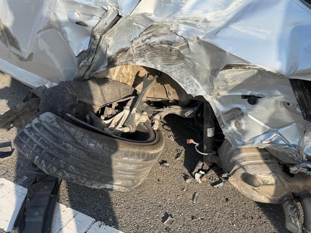 Poważny wypadek na trasie S8. Ciężarówka zderzyła się z osobówką