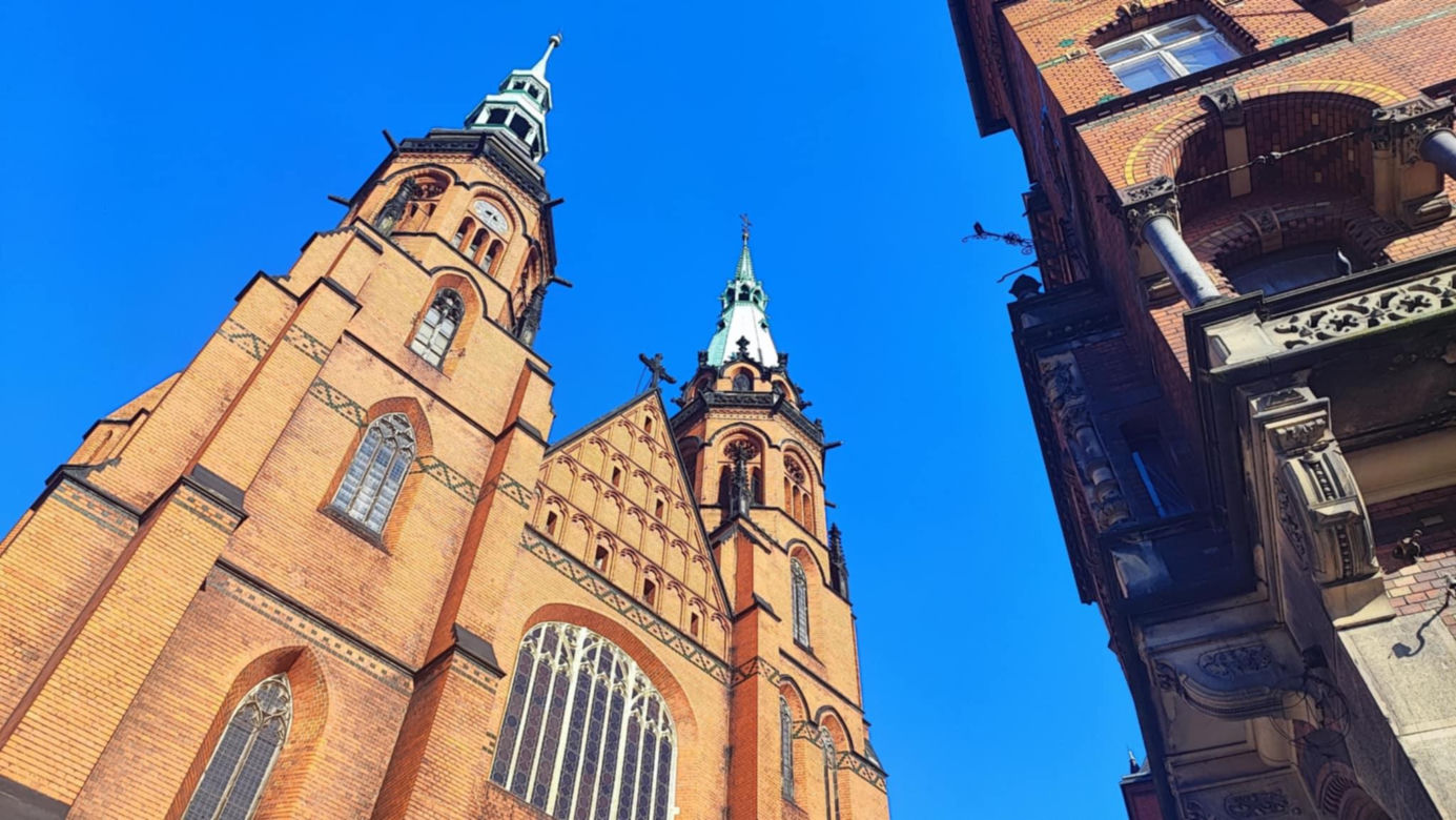 Zabytki stoją tu jeden przy drugim. To dolnoslaskie miasto wygląda jak z pocztówki, ale bez tłumów 