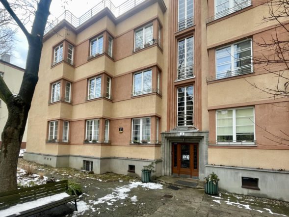 Dom urzędników Banku Gospodarstwa Krajowego w Katowicach.