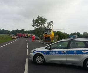 Koszmarny wypadek w Głuchowie pod Toruniem - dwie ofiary śmiertelne, w tym 7-latka