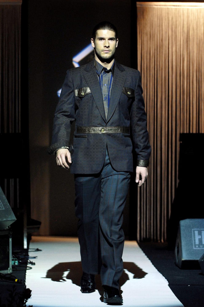 Piotr Adamski zasłynął jako "polski hydraulik". Dziś jest modelem plus size!