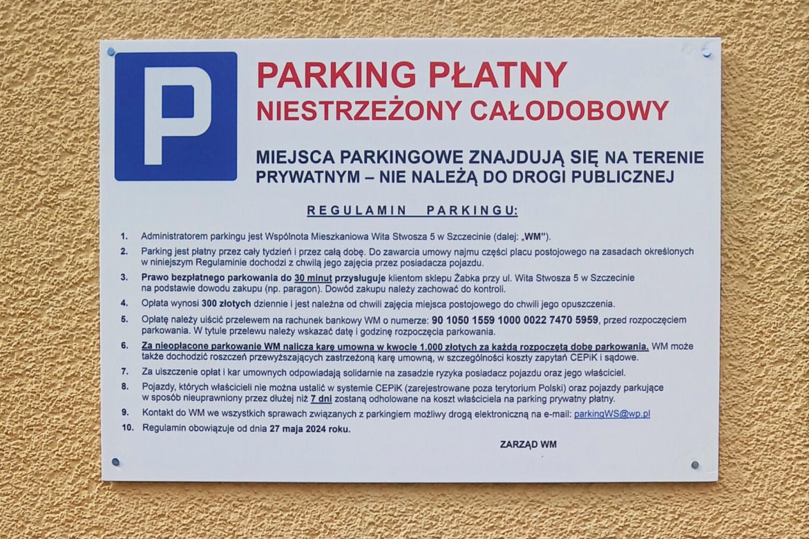 Płatny parking przy ul. Wita Stwosza w Szczecinie