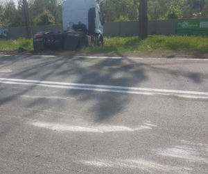 Wypadek na DK 10. Droga całkowicie zablokowana!