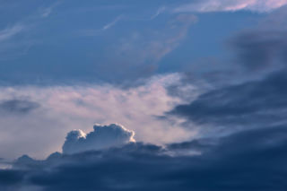 Zmiana pogody w Polsce! Wiemy, gdzie uderzą pierwsze burze i spadnie śnieg