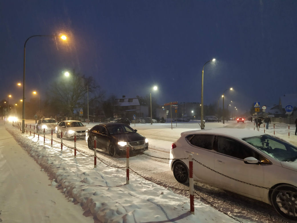 Ulice Siedlec i okoliczne drogi w czasie śnieżycy 11-12 grudnia 2022