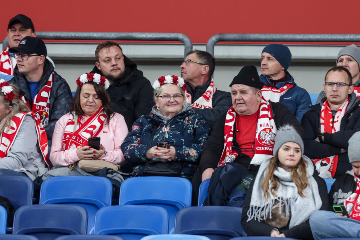 Szał na trybunach podczas meczu Polska - Nowa Zelandia