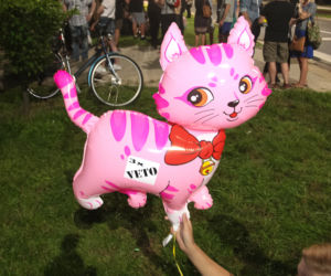 PROTEST POD DOMEM JAROSŁAWA KACZYŃSKIEGO.