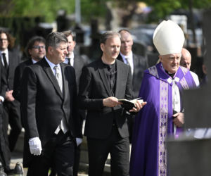 Grób Andrzeja Olechowskiego