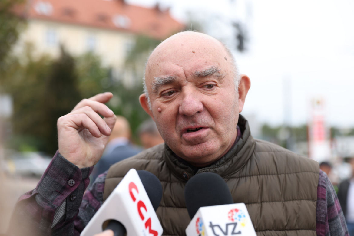 Pomnik prof. Zbigniewa Religi