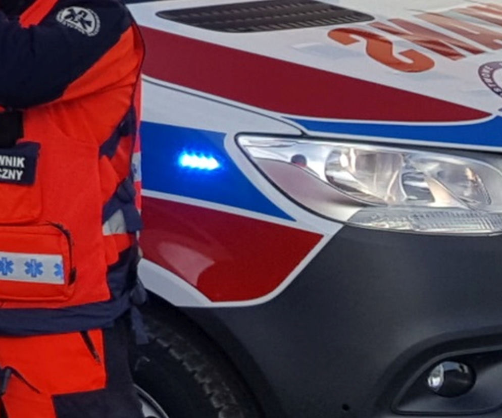 Pijany 19-latek zaatakował ratowników. Tłumaczył, że wracał z osiemnastki