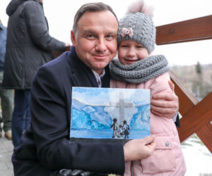 Andrzej Duda dostał wzruszający prezent od kilkuletniej Martynki