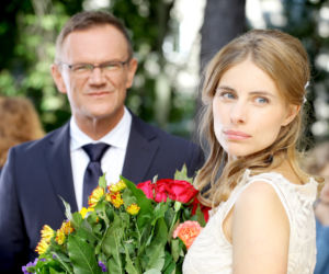 Powiedz TAK! odc. 1. Basia (Katarzyna Zawadzka), Oskar (Cezary Pazura)
