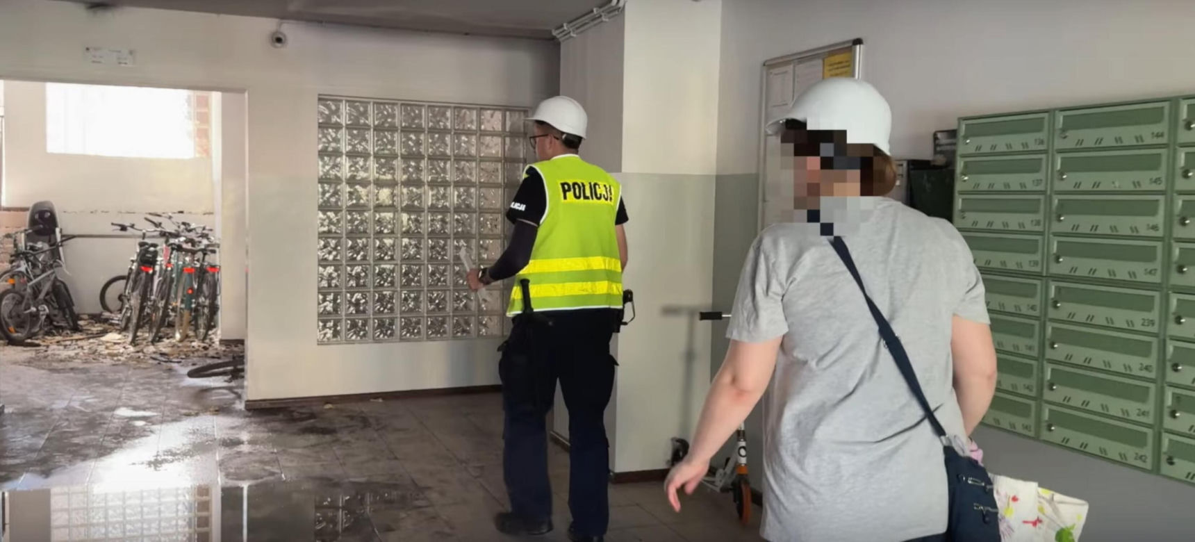 Blok w Ząbkach po pożarze