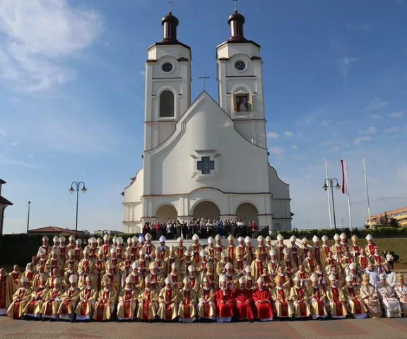Przewodniczący KEP w Łomży: niech ta jubileuszowa Eucharystia będzie okazją do odnowienia wiary 