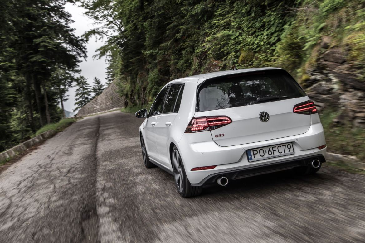 Volkswagen Golf GTI 2.0 TSI 245 KM