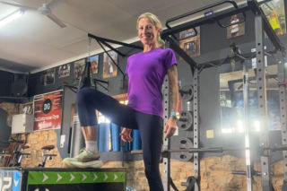 Jak trenować, gdy pogoda nie zachęca? 5 alternatywnych aktywności, które urozmaicą Twój trening