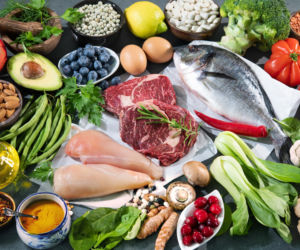 Zmień to jedno w diecie, a cholesterol spadnie sam! Sprawdź, jakie białko działa cuda