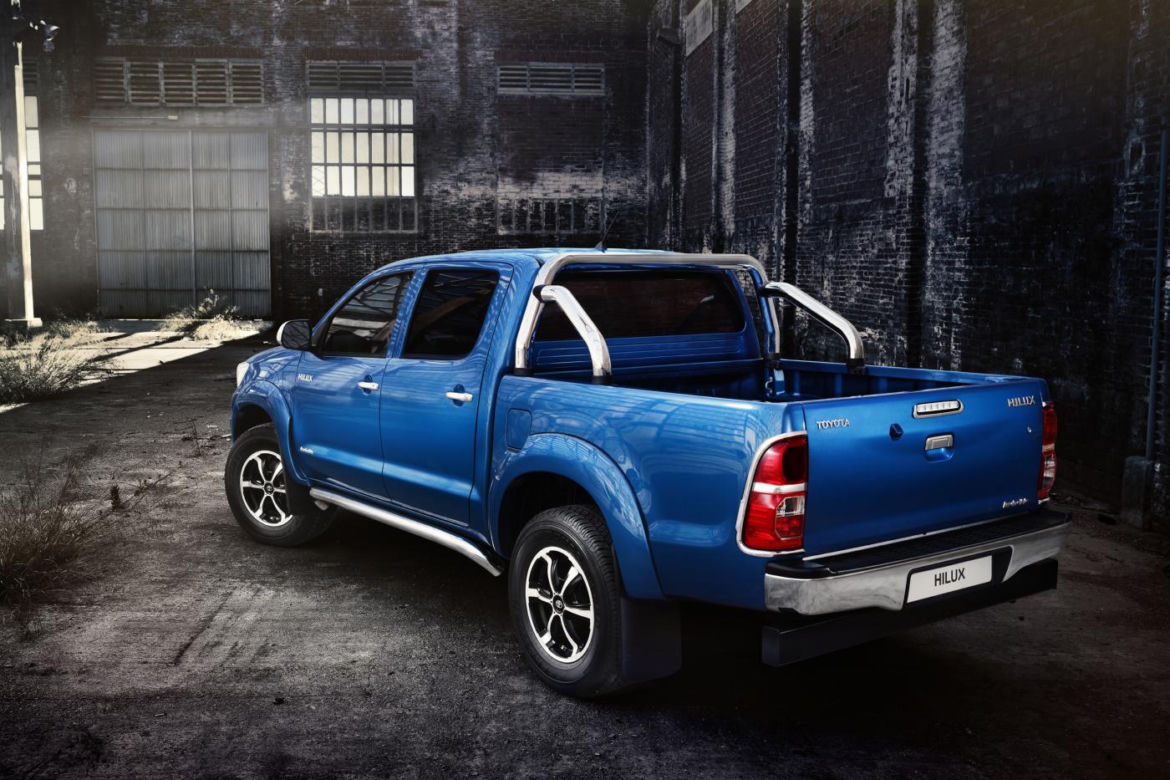 Toyota Hilux Invincible