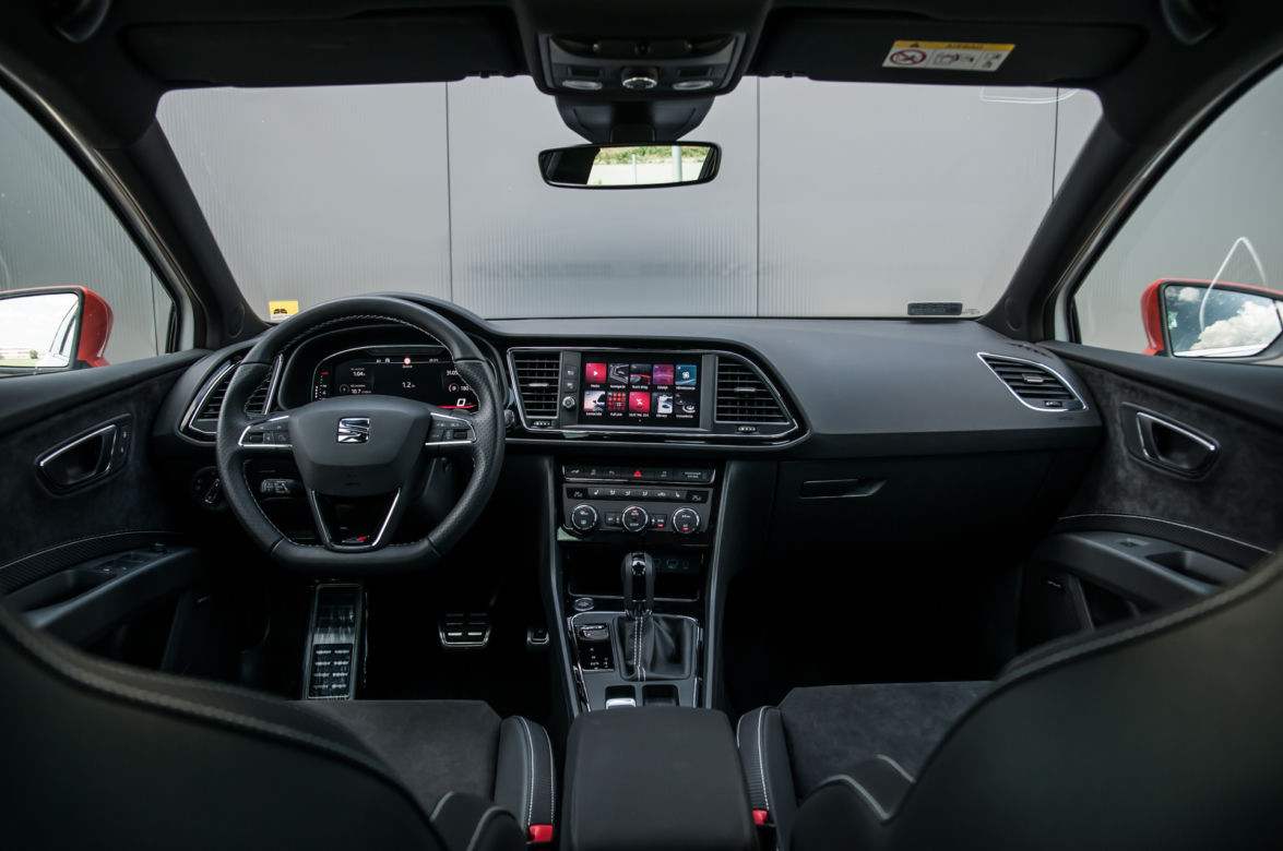 Seat Leon ST Cupra 2.0 TSI 300 KM DSG6 4Drive 