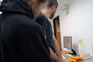 Błyskawiczna akcja policji! Trzech młodych mężczyzn zatrzymano w ich mieszkaniach