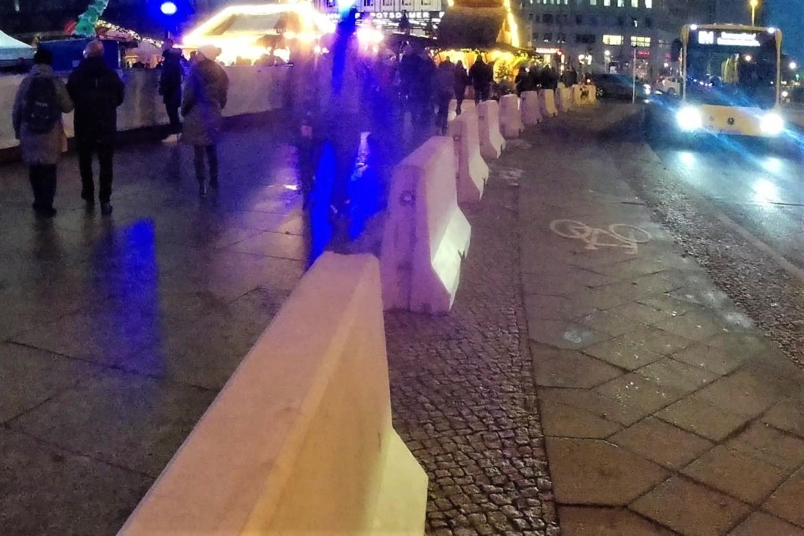 Czy po zamachu w Berlinie na jarmarkach jest bezpiecznie?