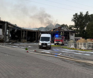 Pożar hali magazynowej w Mszanie Dolnej