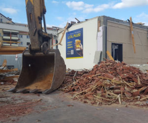 Po starym markecie prawie nie ma śladu. Nowy jesienią