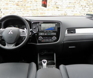 Mitsubishi Outlander PHEV