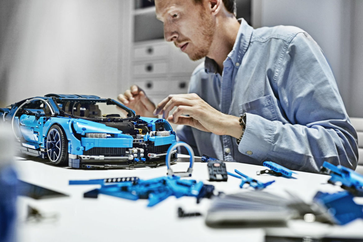 Bugatti Chiron z klocków LEGO