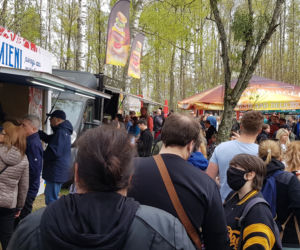 Festiwal Smaków Food Trucków w Olsztynie. Tłumy mieszkańców nad Ukielem [ZDJĘCIA]