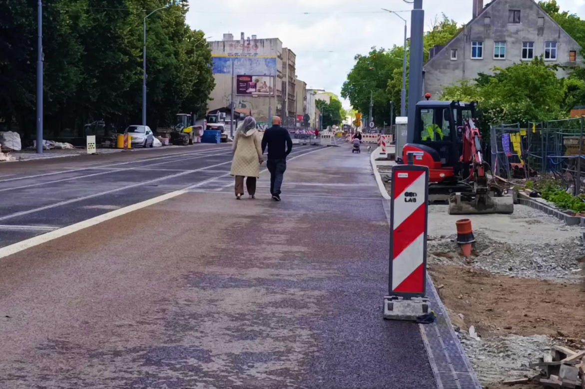 "Torowa rewolucja" na al. Powstańców Wlkp. - czerwiec 2026