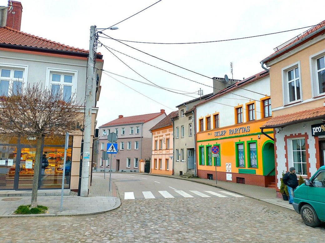 "Alpejska wioska" w woj. warmińsko-mazurskim. To najstarsze miasto na Mazurach