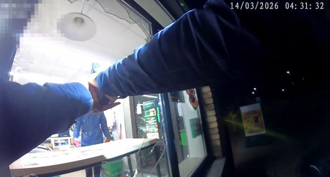 Włamywacz z Torunia zatrzymany na gorącym uczynku. Policja pokazała szczegóły akcji