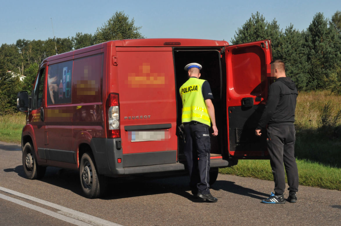 POSZUKIWANIA RODZICÓW, KTÓRZY UCIEKLI Z DZIECKIEM ZE SZPITALA.