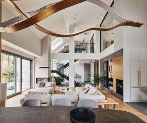 Wielkie okna, przeszklony gabinet i za oknem las! Czemu to ty tak nie mieszkasz?!