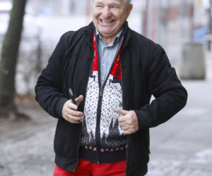 Sportowcy i aktorzy pod siedzibą TVN