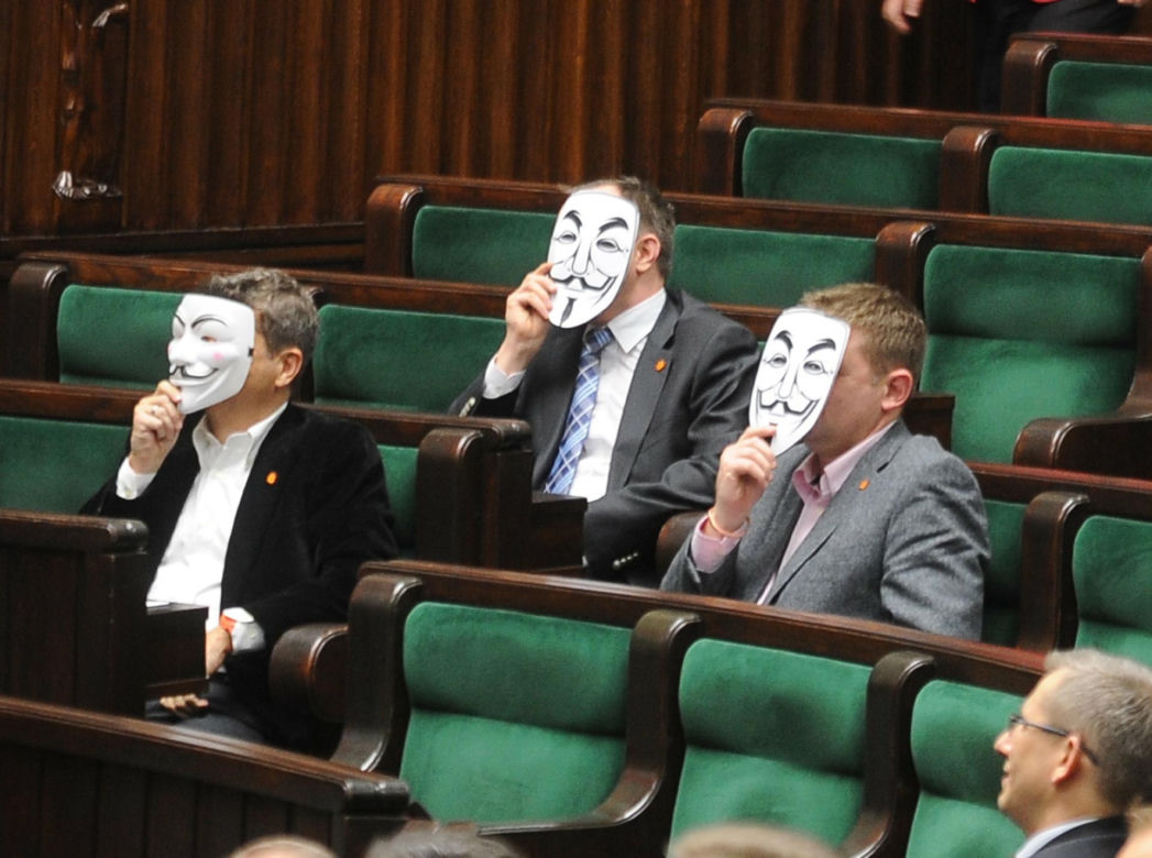 Kontrowersyjni posłowie