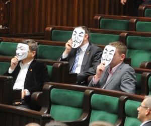 Kontrowersyjni posłowie