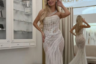 Ślub Anity i Adriana ze ŚOPW tuż-tuż. Panna młoda pokazała suknie ślubne