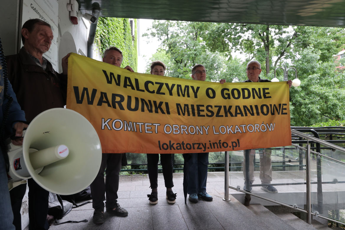 Ich kamienica idzie do remontu. Boją się, że już do niej nie wrócą
