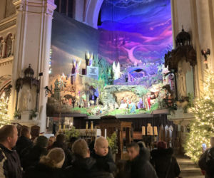 Żłóbek w Panewnikach 2025. Franciszkanie postawili na symboliczne sceny