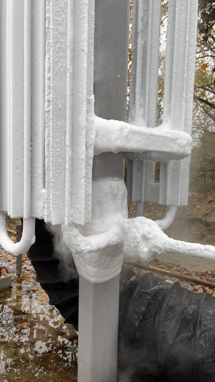 Alarm w szpitalu Południowym. Awaria instalacji. Jadą butle z tlenem