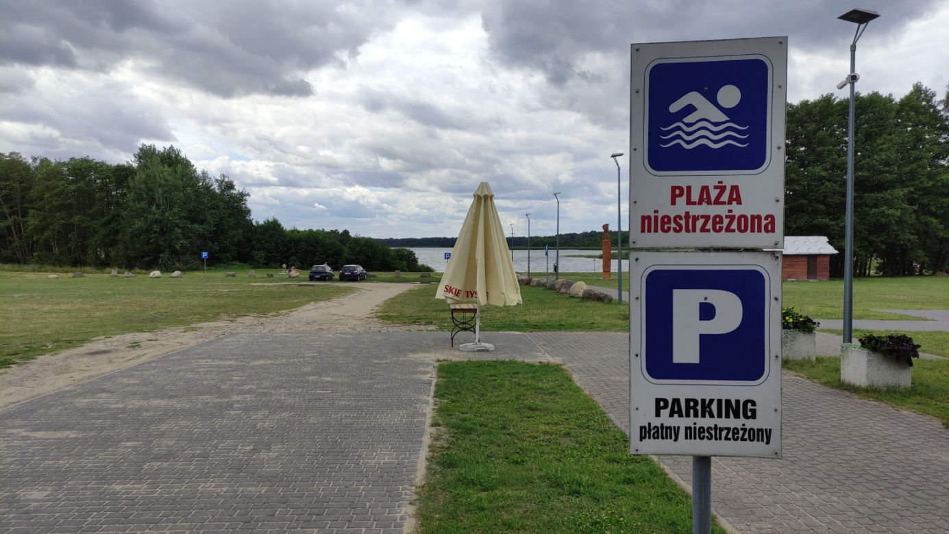 Rodzina straciła z oczu Julkę tylko na sekundy. Ogromna tragedia nad jeziorem Stelchno
